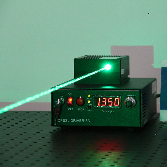 525nm 5W Alto Voltaje Láser semiconductor Verde Fuente láser